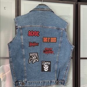 Stylish Blue Denim Vest with Patch